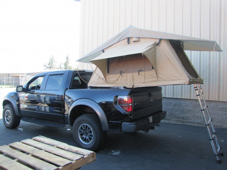 Nệm xốp 50MM dễ dàng trên lều trên mái, lều bật lên bền bỉ trên đầu xe